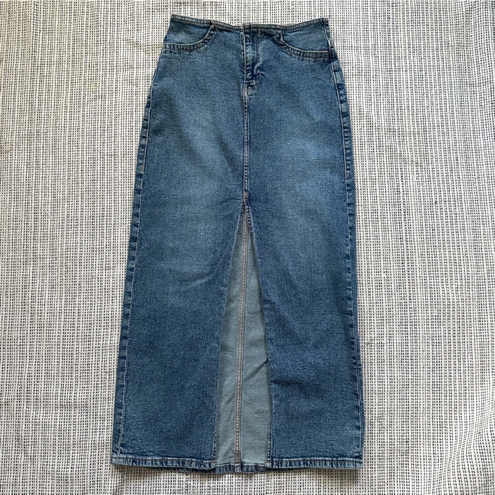 Long Denim Maxi Skirt With Front Split By H&M DIVIDED